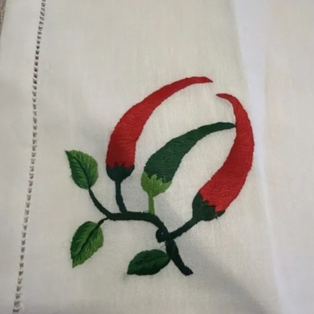 6 White Linen Hem Stitched Napkins Embroidered Chili Peppers 16”
